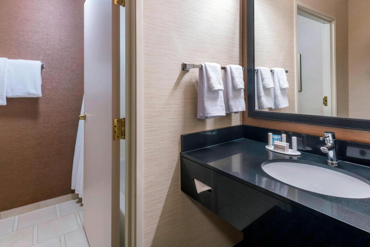 Fairfield Inn Kansas City Downtown/Union Hill Ngoại thất bức ảnh